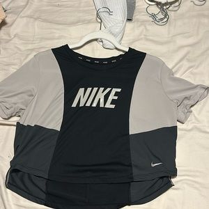 Nike sports top